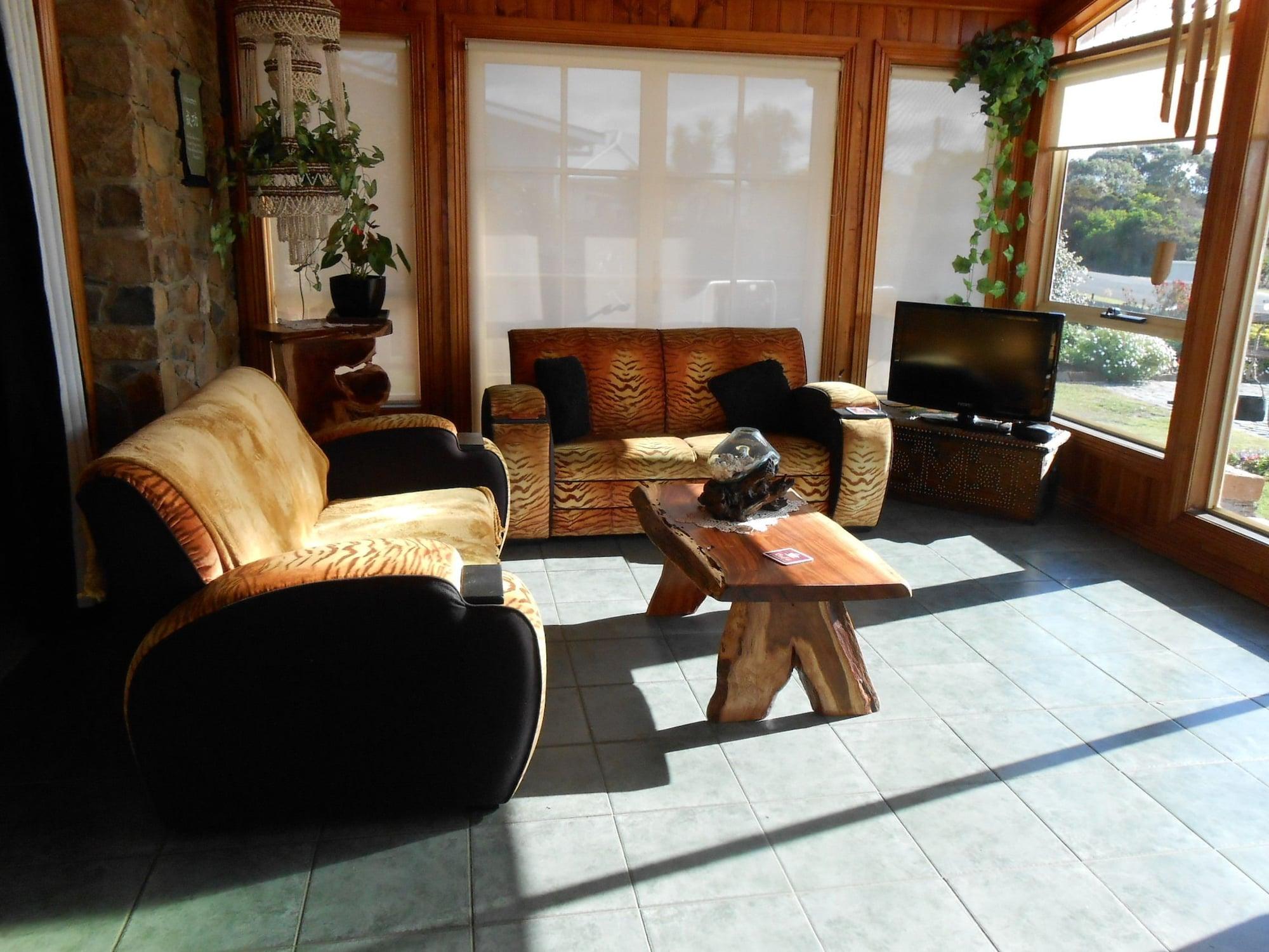 The Penguin Room - Tidelines Of Bicheno Exterior foto